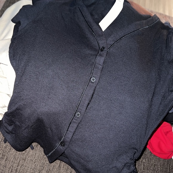 lululemon Side-Cinch Ribbed Cardigan in black 
NEW item in store - Picture 12 of 12